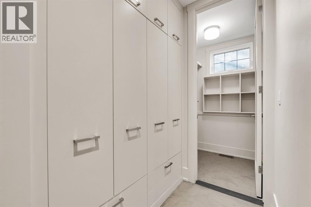 Single Family House for Sale in  Britannia Drive SW Elboya Calgary 