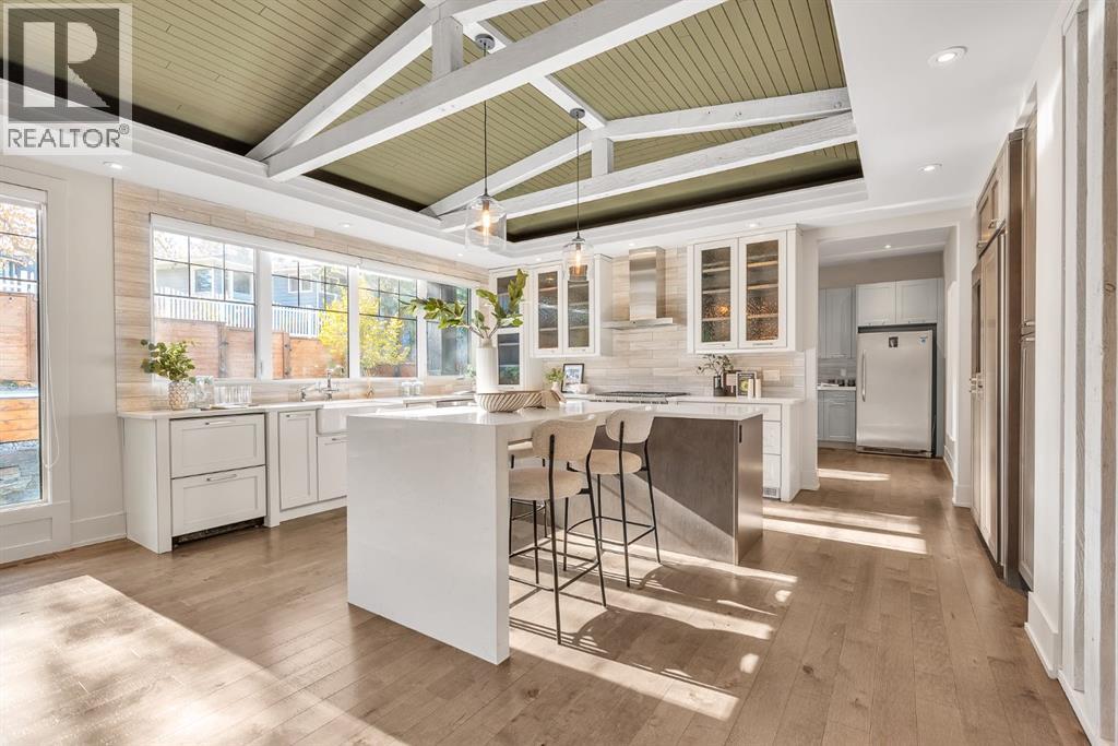 625 Britannia Drive SW, Calgary, Alberta