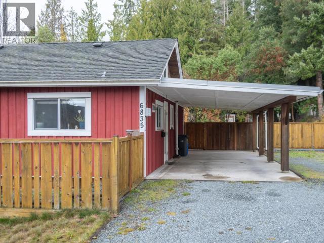 6835 DRAKE STREET, Powell River