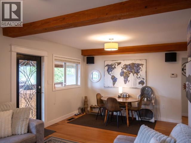 6835 DRAKE STREET, Powell River