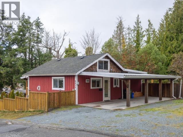 6835 DRAKE STREET, Powell River