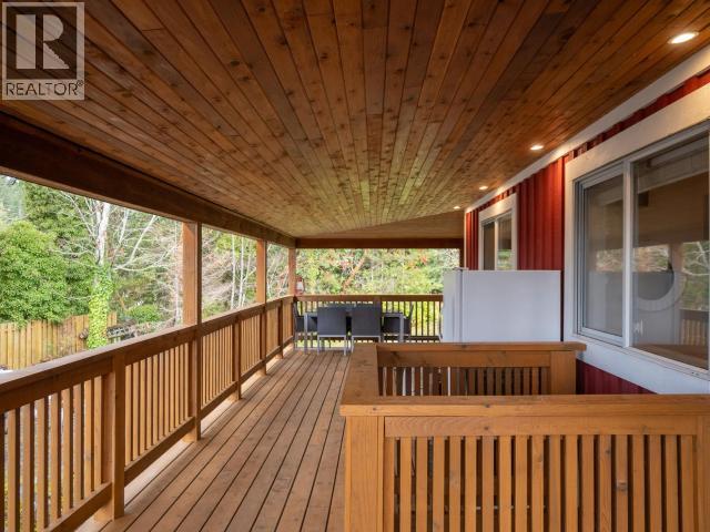 6835 DRAKE STREET, Powell River