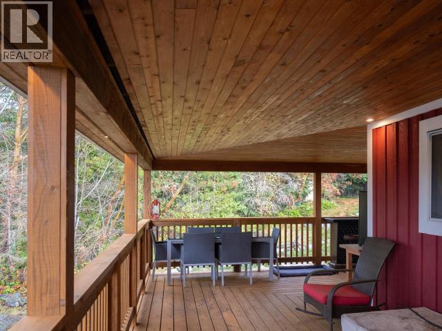 6835 DRAKE STREET, Powell River