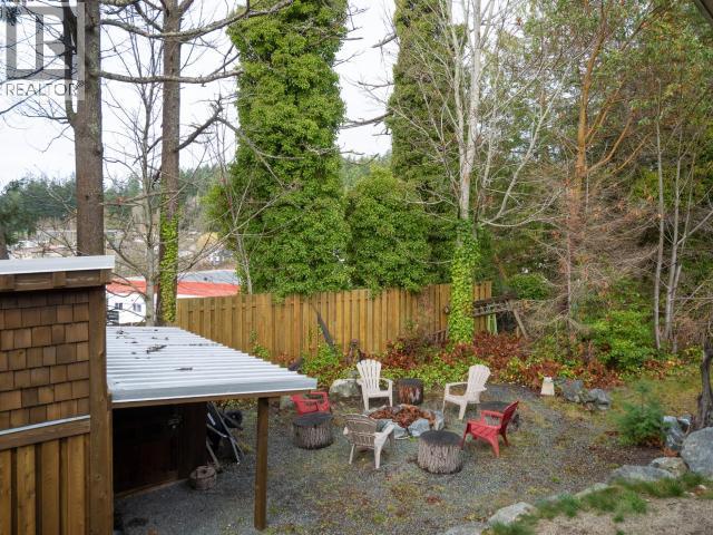6835 DRAKE STREET, Powell River