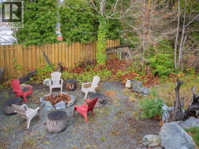 6835 DRAKE STREET, Powell River