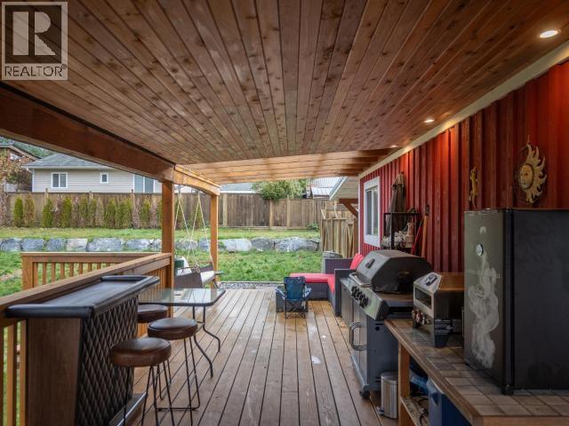 6835 DRAKE STREET, Powell River