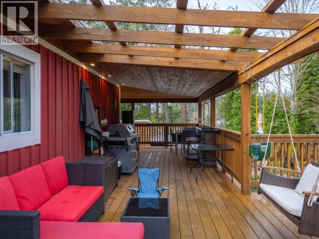 6835 DRAKE STREET, Powell River