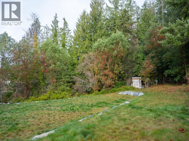 6835 DRAKE STREET, Powell River