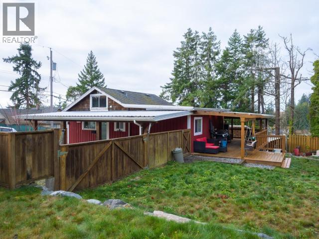 6835 DRAKE STREET, Powell River