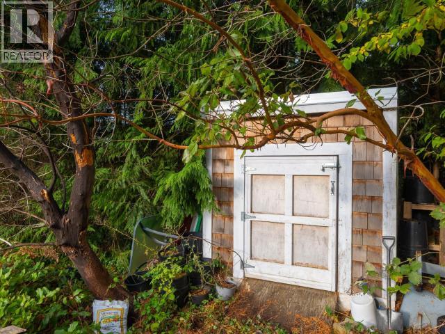 6835 DRAKE STREET, Powell River