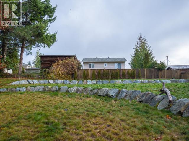 6835 DRAKE STREET, Powell River