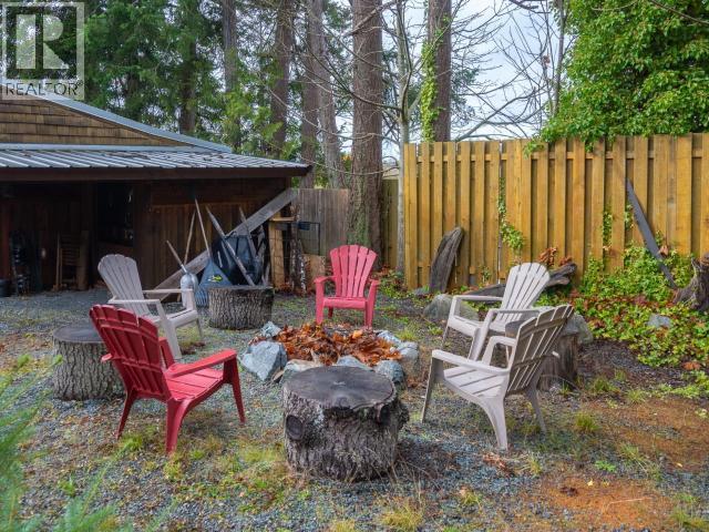 6835 DRAKE STREET, Powell River