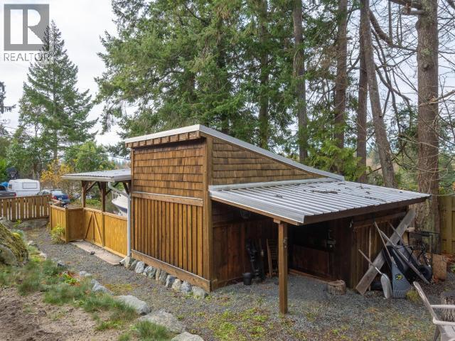 6835 DRAKE STREET, Powell River