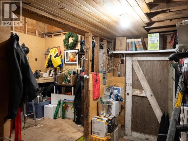 6835 DRAKE STREET, Powell River