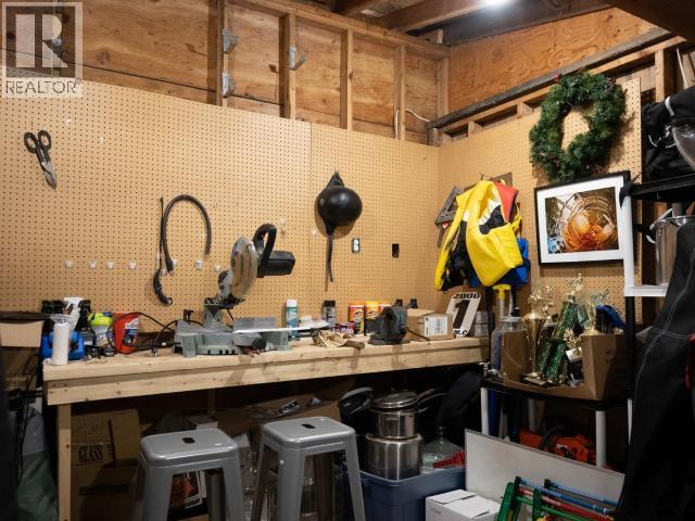 6835 DRAKE STREET, Powell River