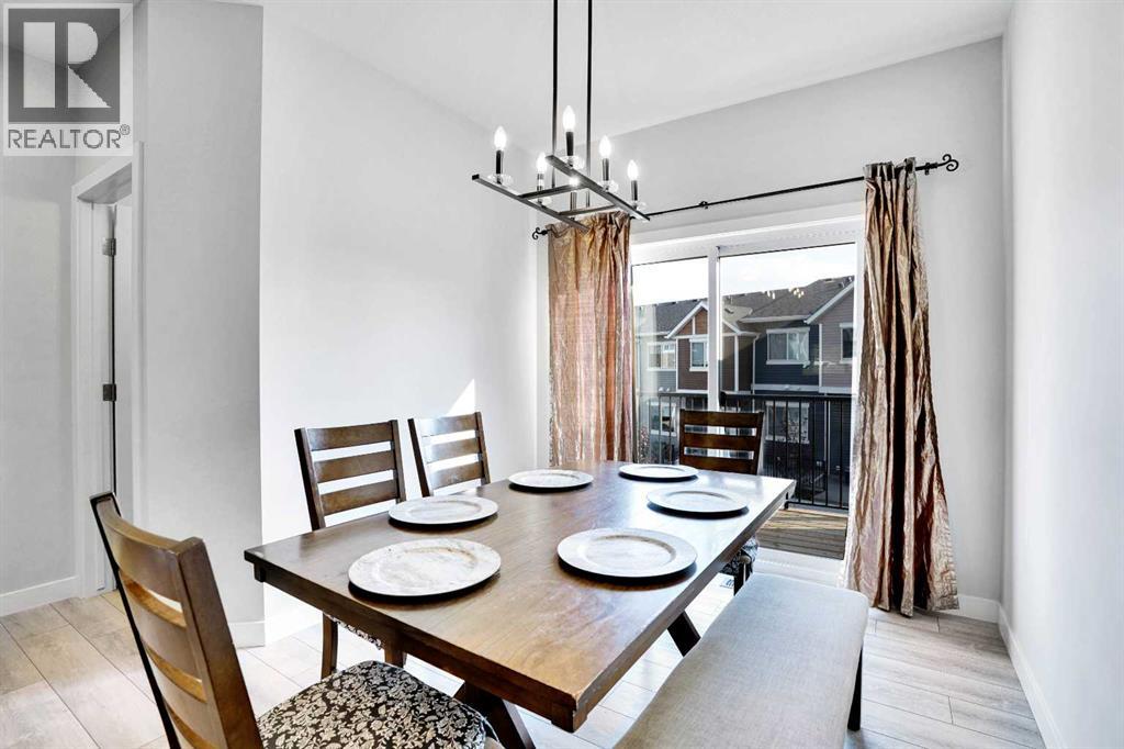 Single Family House for Sale in  Tuscany Summit Square NW Tuscany Calgary 