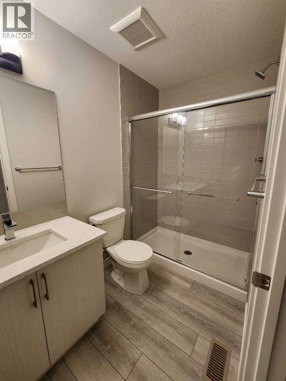 Single Family House for Sale in  Tuscany Summit Square NW Tuscany Calgary 