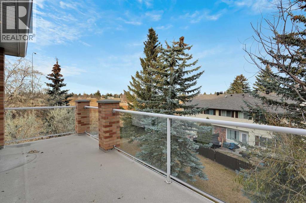 Single Family House for Sale in   Manora Place NE Marlborough Park Calgary 