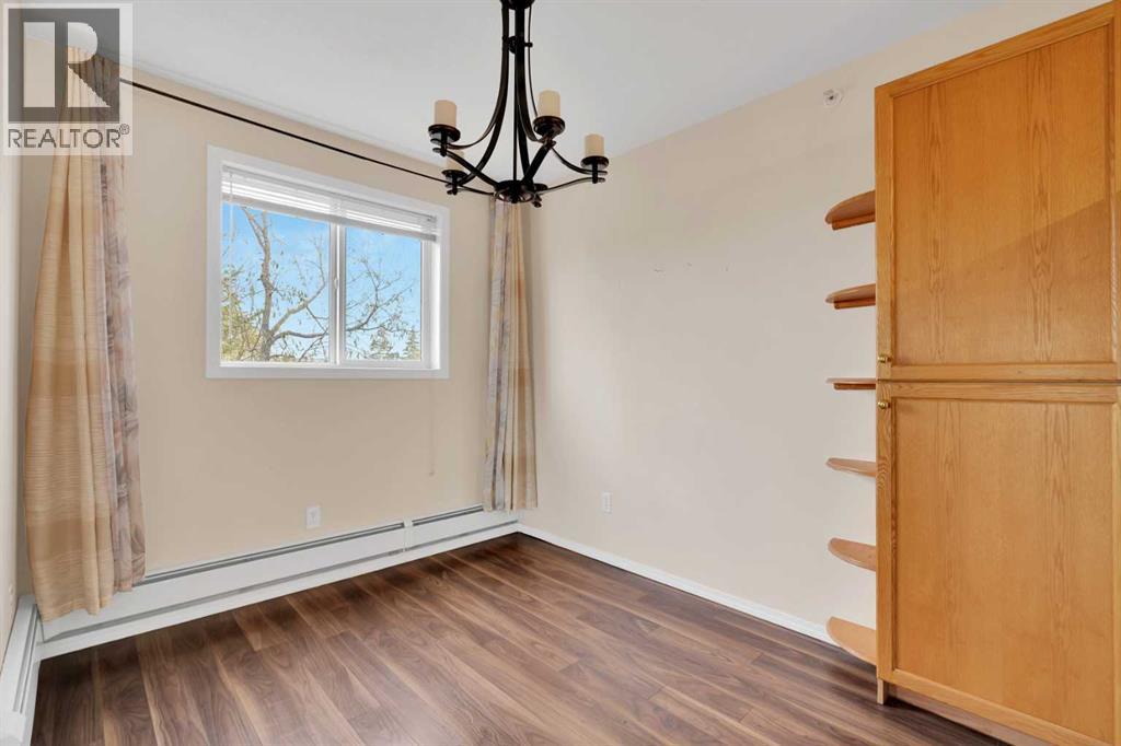 Single Family House for Sale in   Manora Place NE Marlborough Park Calgary 