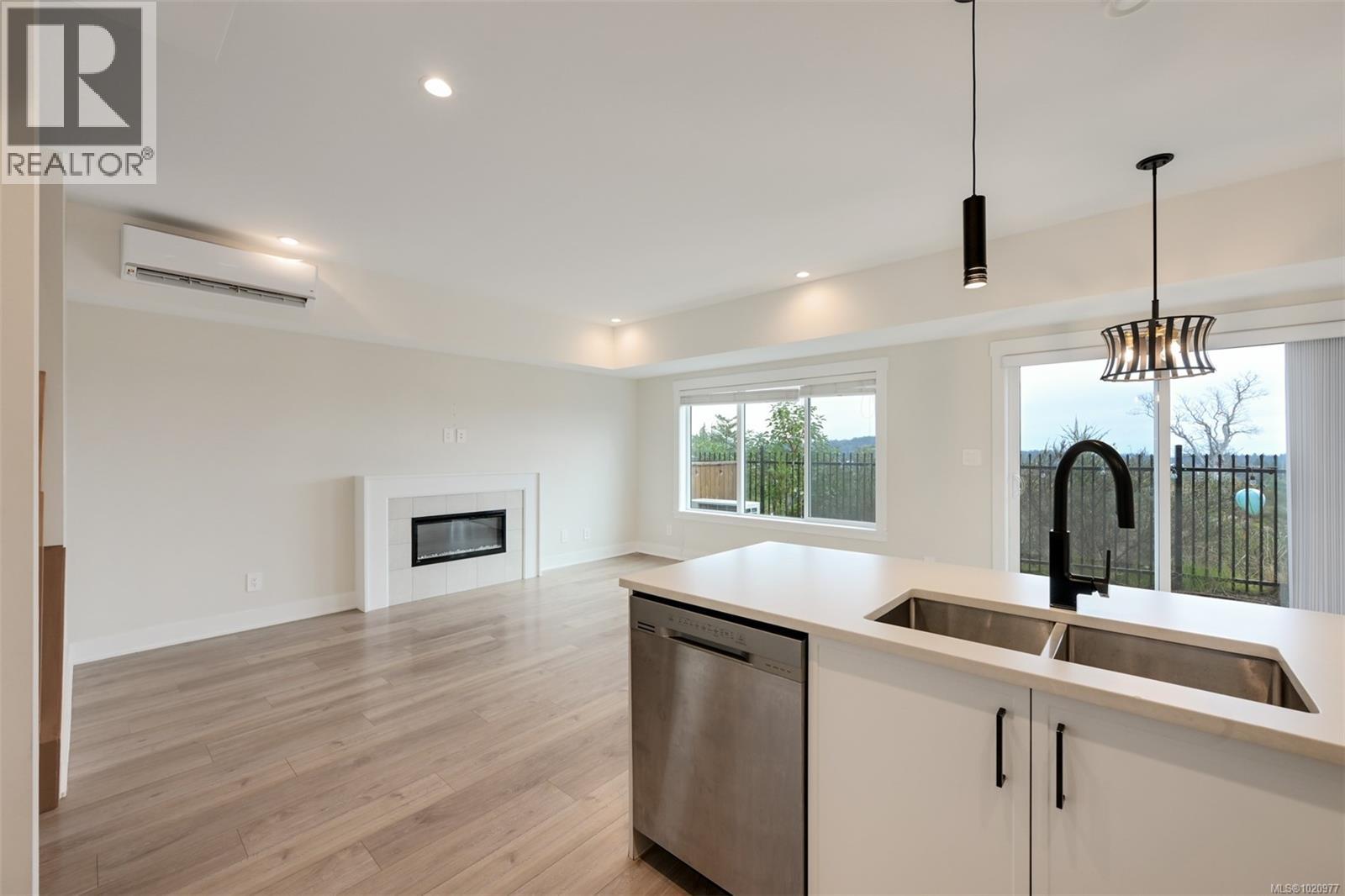  1137 Moonstone Loop, Langford