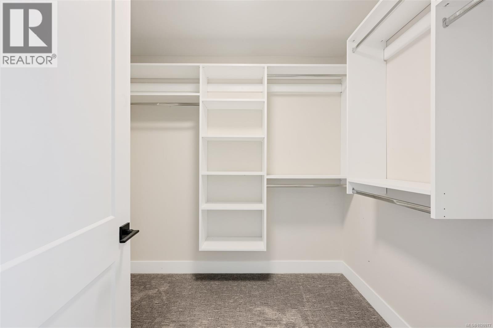  1137 Moonstone Loop, Langford