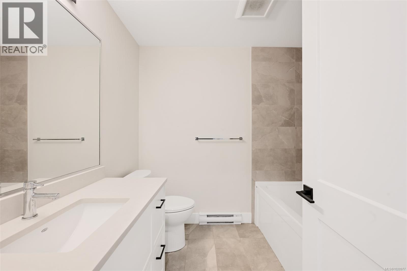  1137 Moonstone Loop, Langford