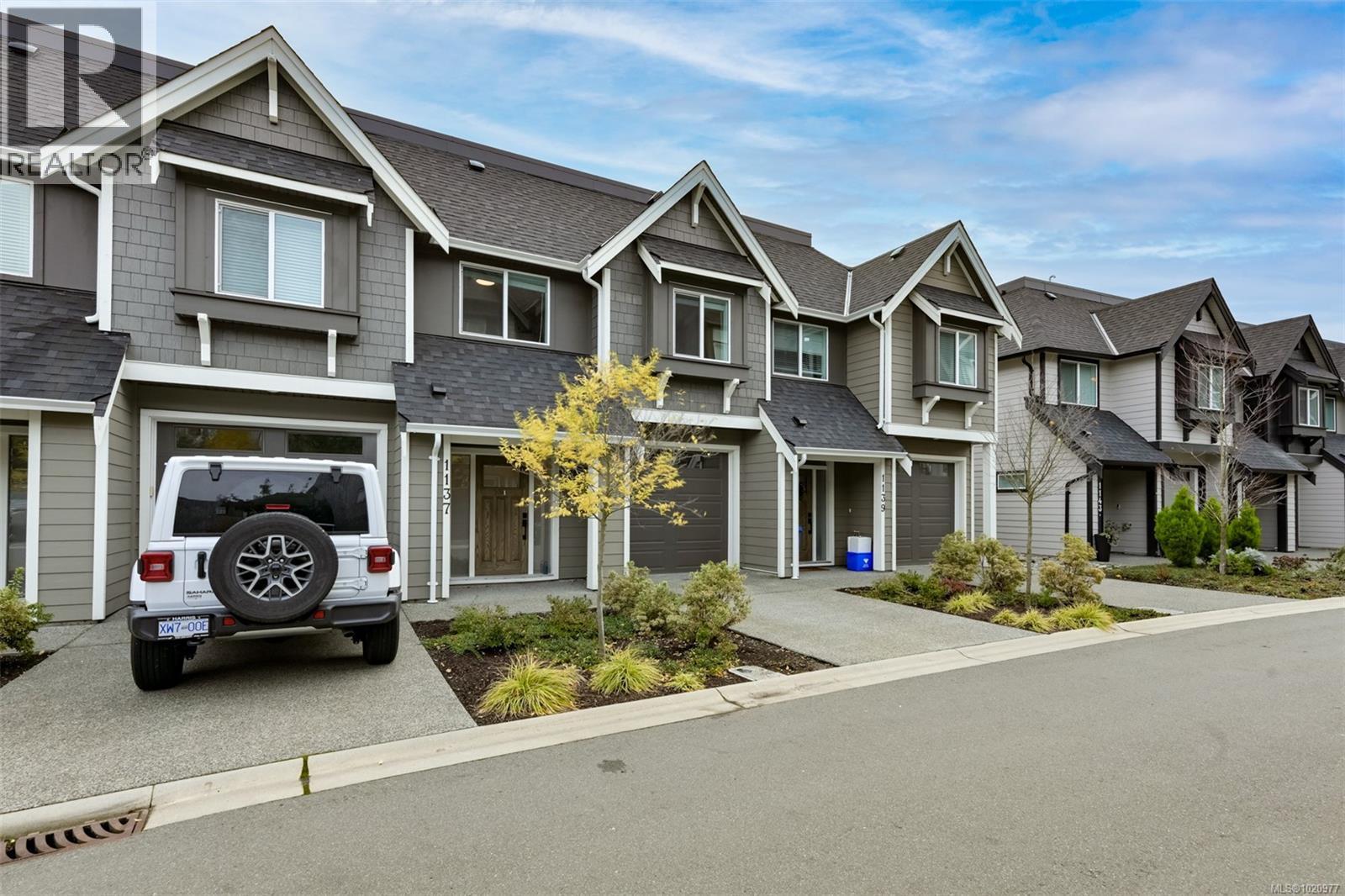  1137 Moonstone Loop, Langford