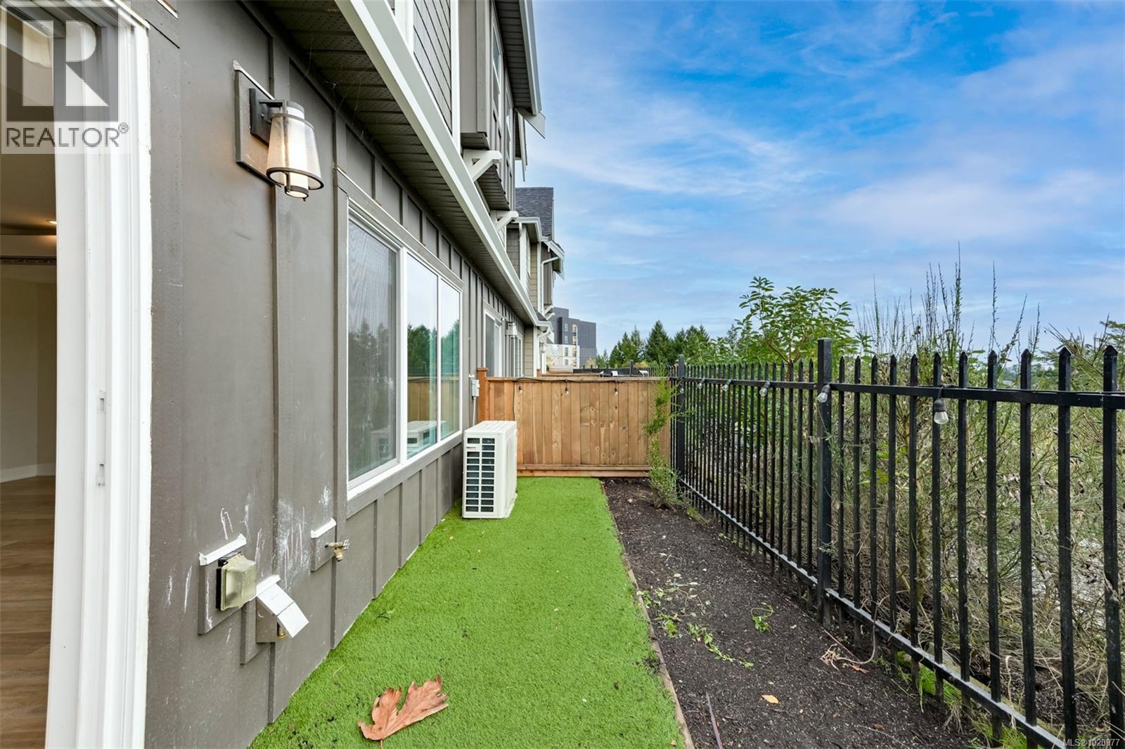  1137 Moonstone Loop, Langford