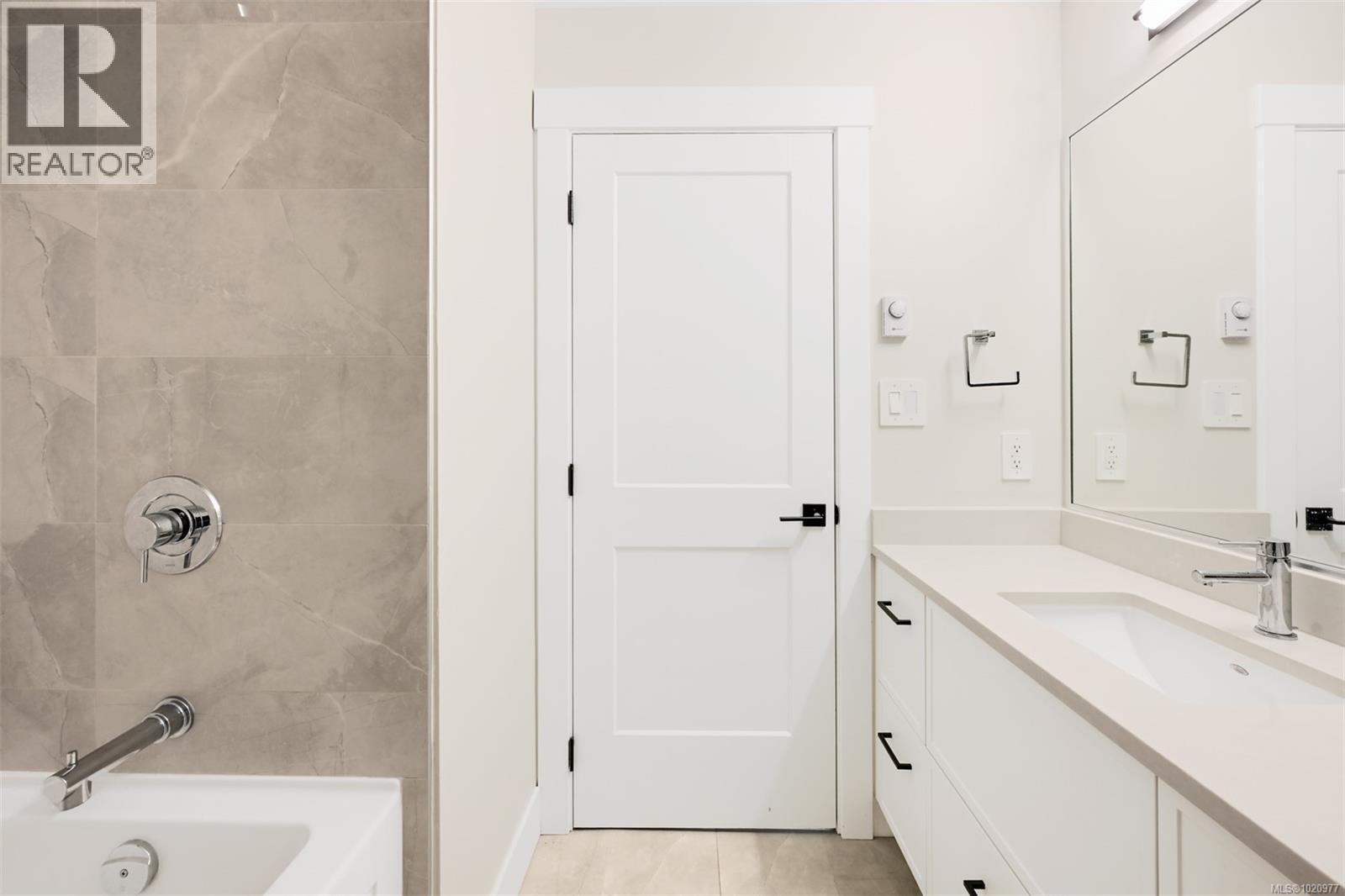  1137 Moonstone Loop, Langford