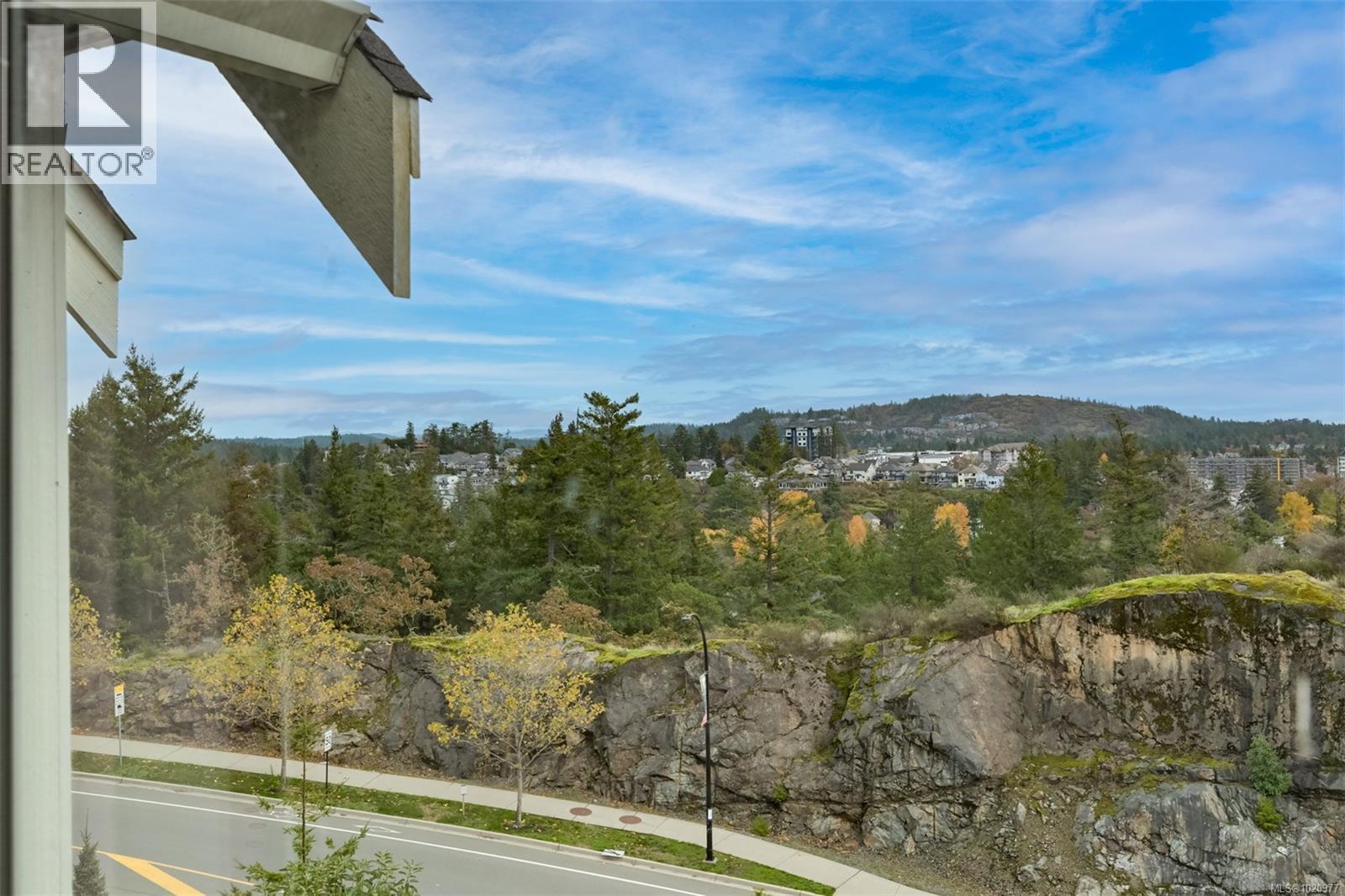  1137 Moonstone Loop, Langford