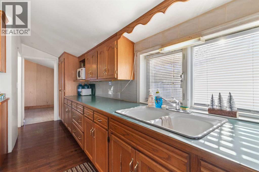 2013 25th Avenue, Delburne