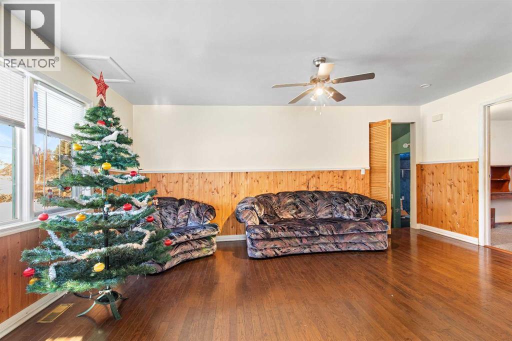 2013 25th Avenue, Delburne