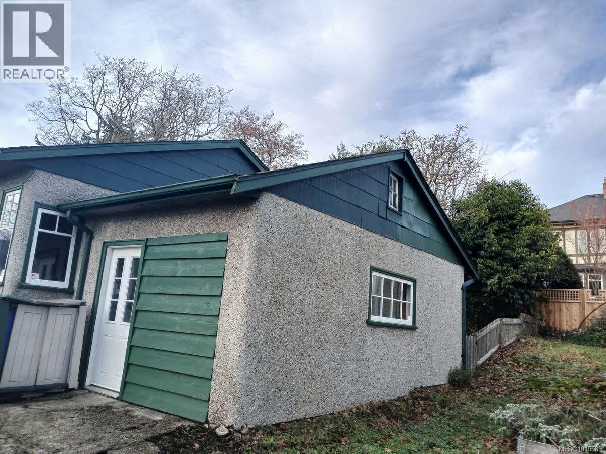 2120 Byron St, Oak Bay