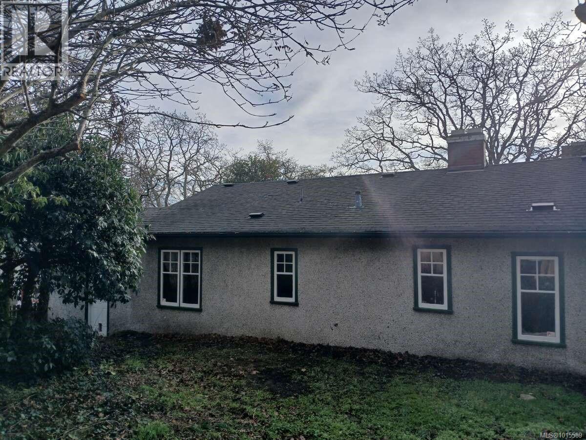 2120 Byron St, Oak Bay