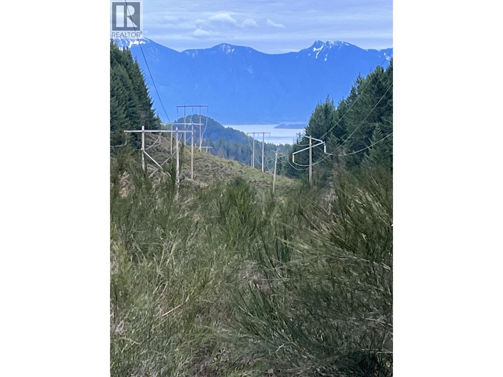 1594 CEMETERY ROAD, Gibsons