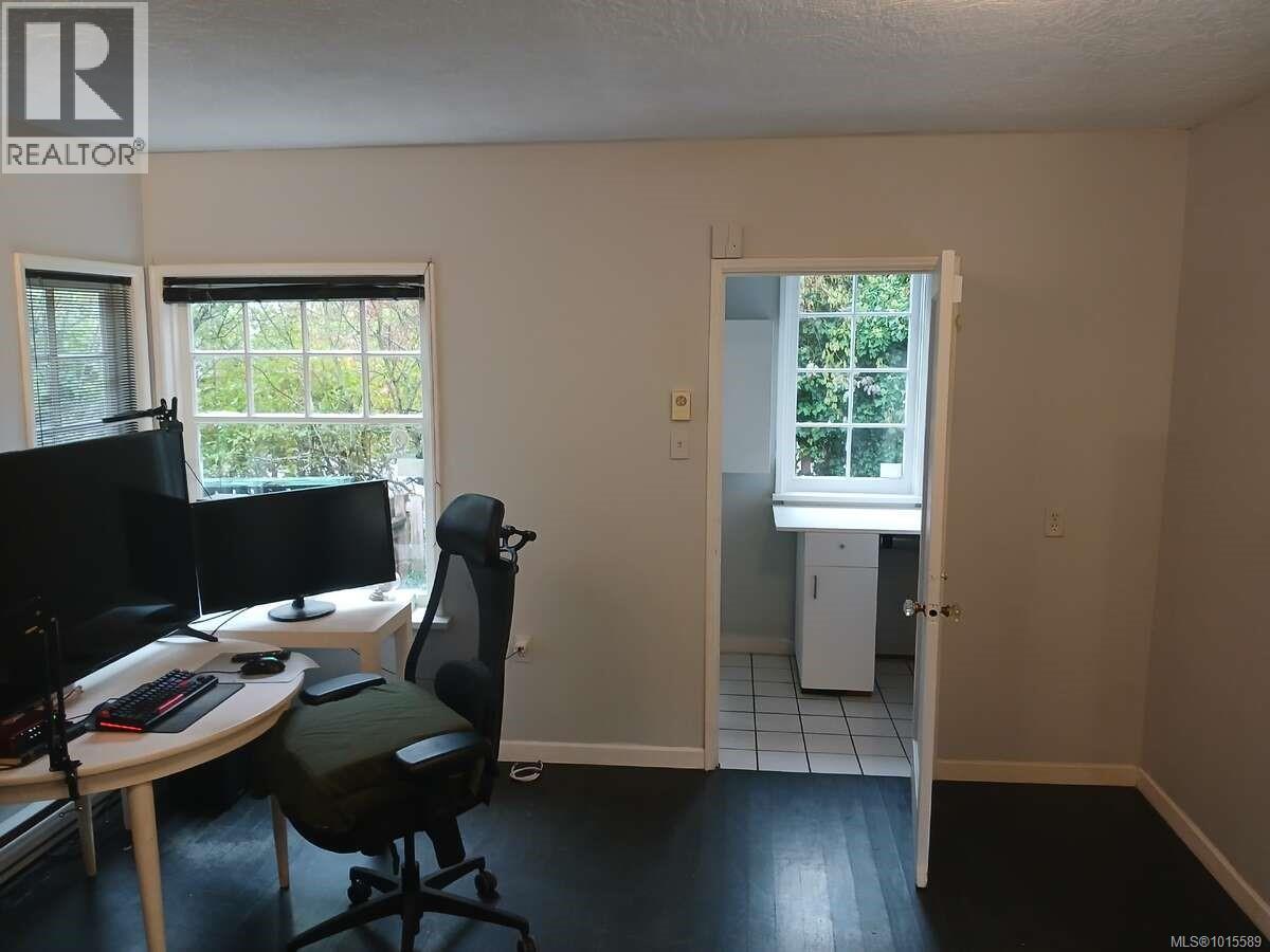 2120 Byron St, Oak Bay