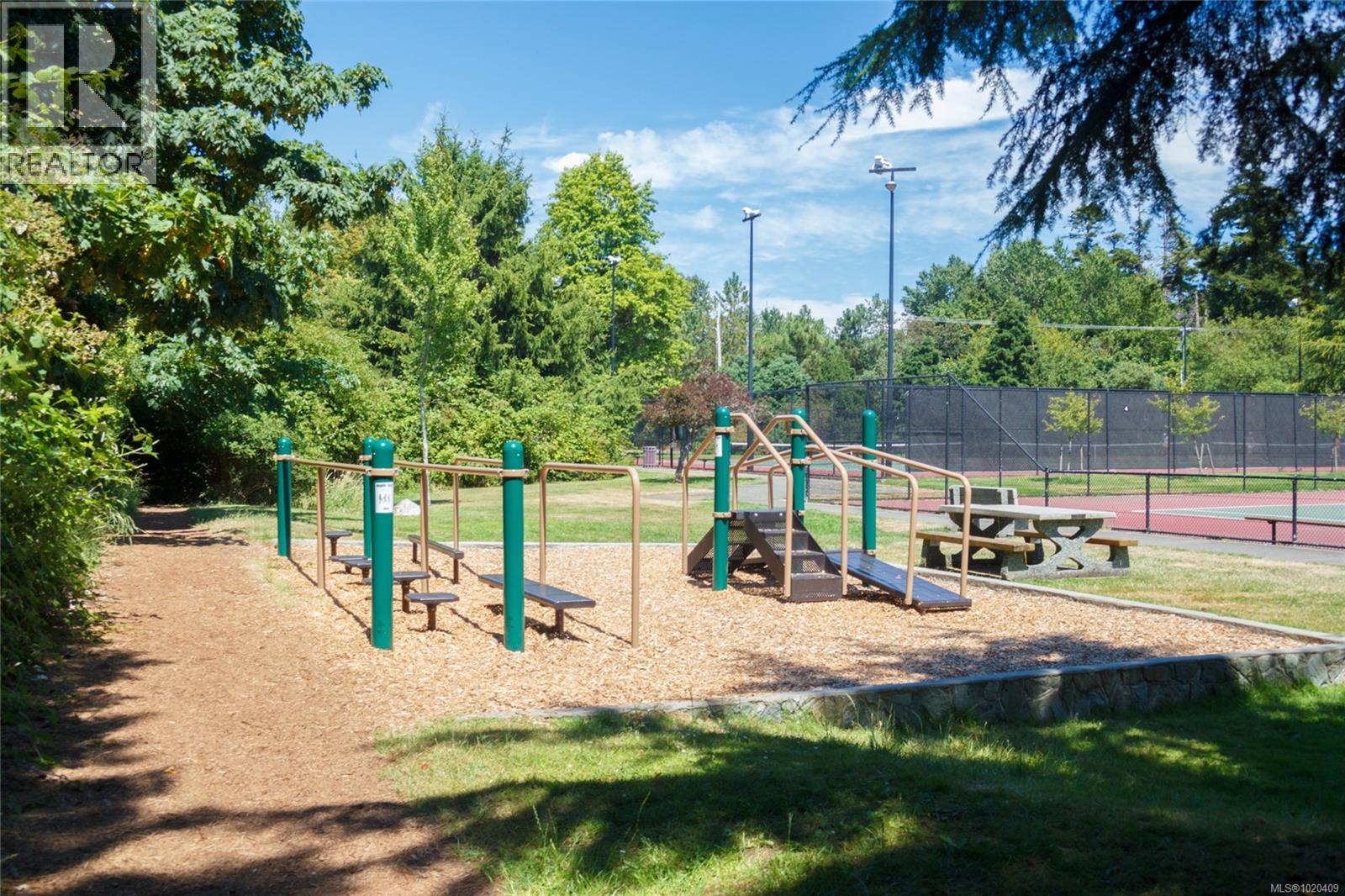  1941 Mayfair Drive, Saanich