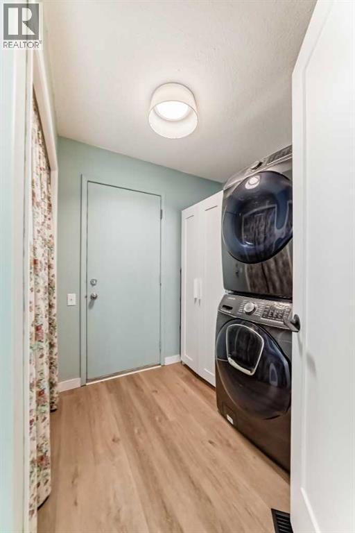 Single Family House for Sale in  Hidden Valley Crescent NW Hidden Valley Calgary 