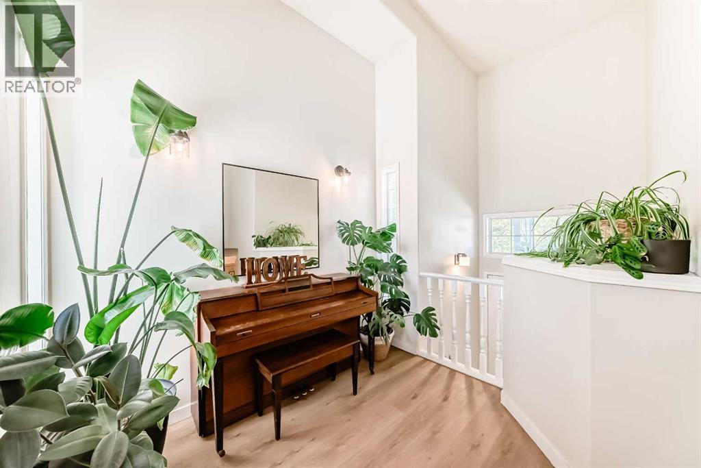 Single Family House for Sale in  Hidden Valley Crescent NW Hidden Valley Calgary 