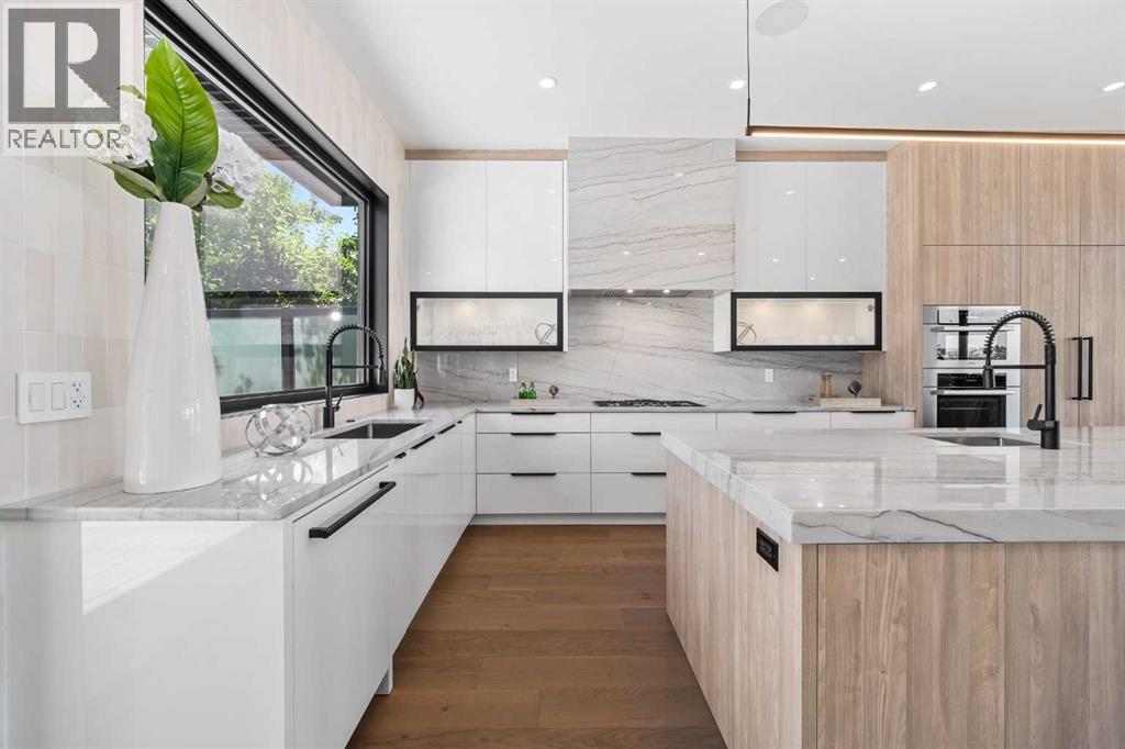 Single Family House for Sale in   Street NE Renfrew Calgary 