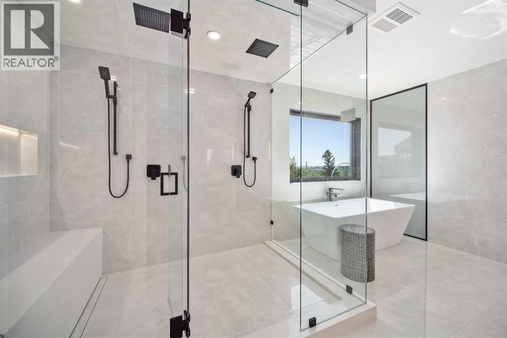 Single Family House for Sale in   Street NE Renfrew Calgary 