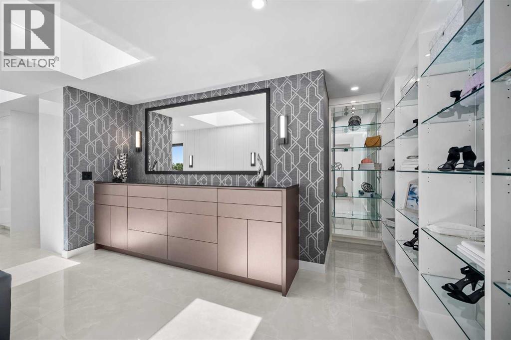 Single Family House for Sale in   Street NE Renfrew Calgary 