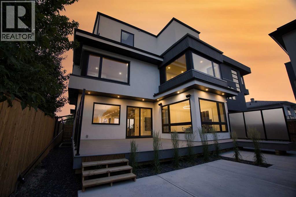 Single Family House for Sale in   Street NE Renfrew Calgary 