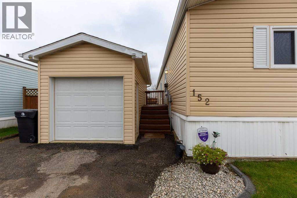 152 Cree Road, Fort McMurray