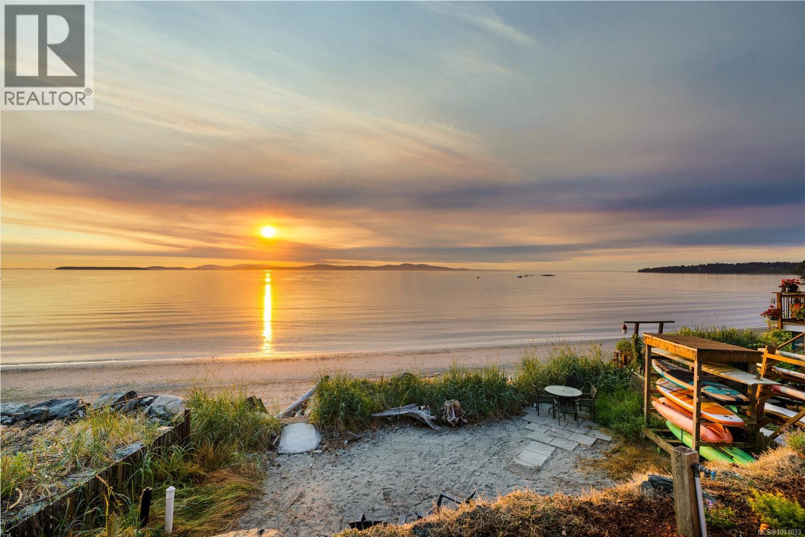  5009 Cordova Bay Road, Saanich