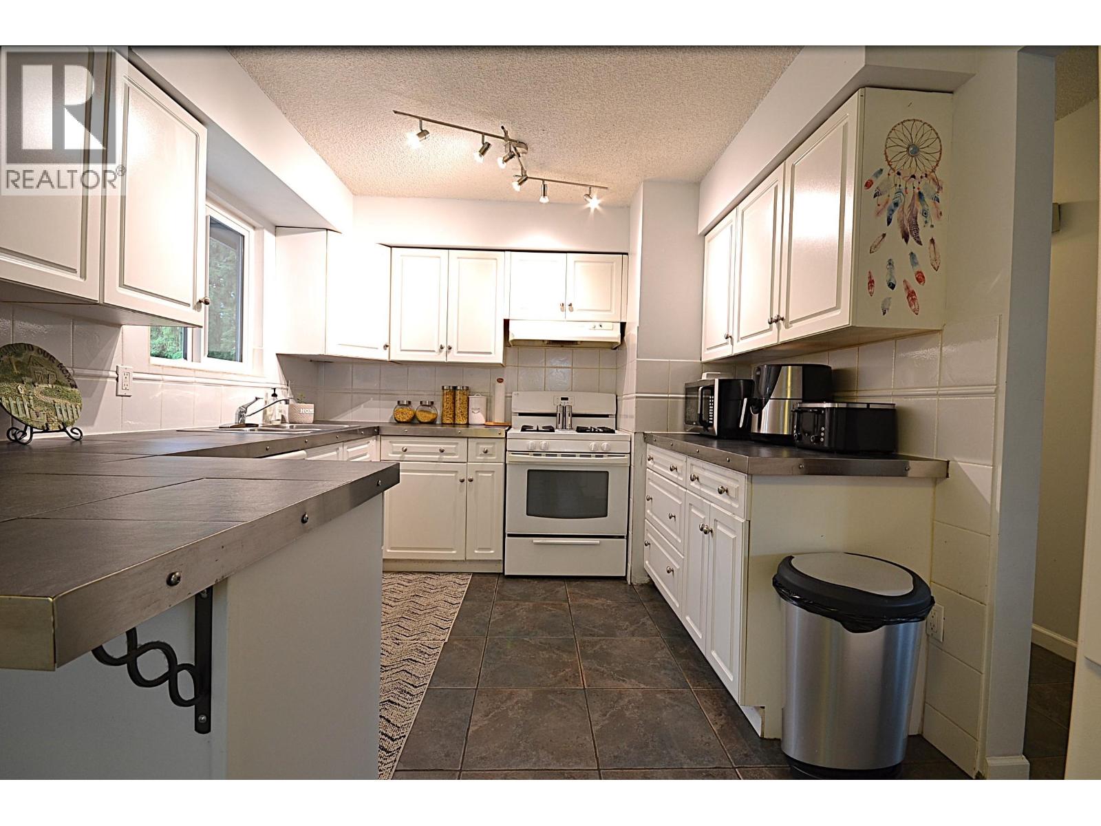 11717 209 STREET, Maple Ridge