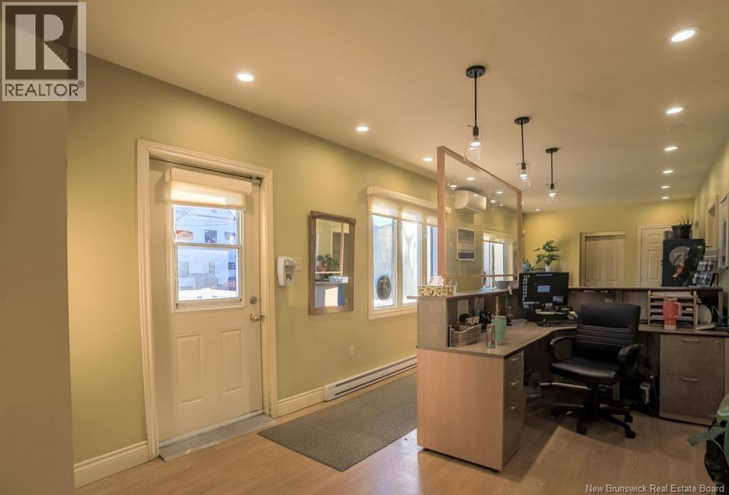 14 WELLESLEY AVENUE - 4