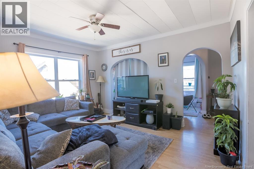 14 WELLESLEY AVENUE - 15