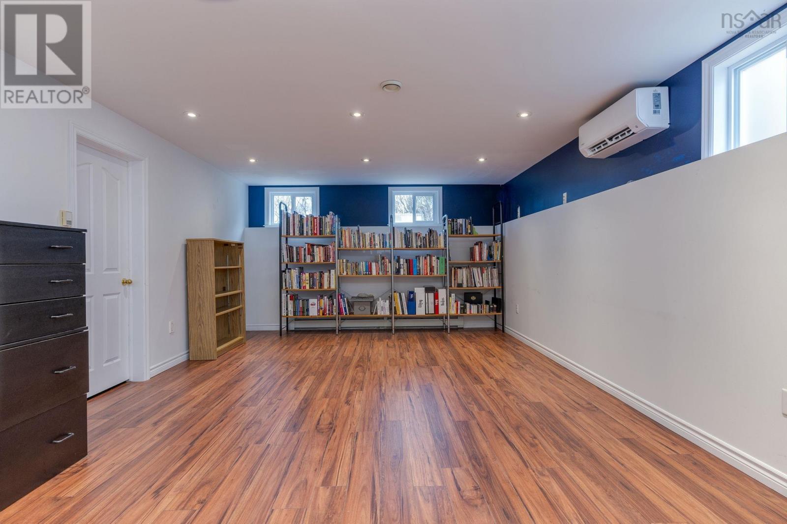 Property 25 of 50 of 107 Lancaster Drive