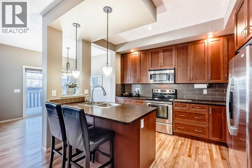 6 River Heights Crescent, Cochrane